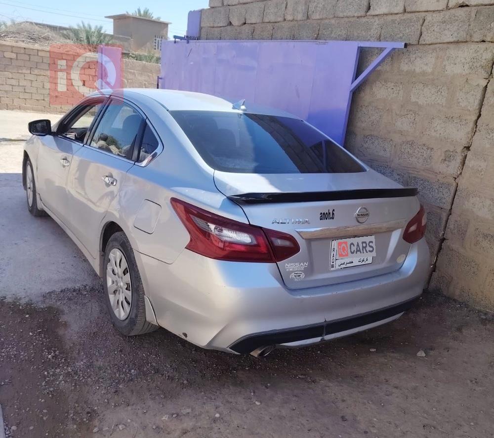 نيسان ألتيما